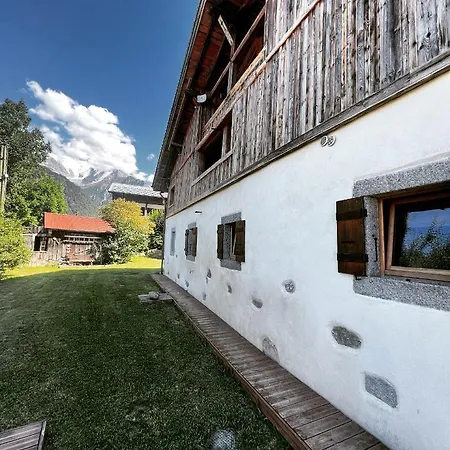 Hotel Wanderful Life Montblanc Refuge De Gamme 4*